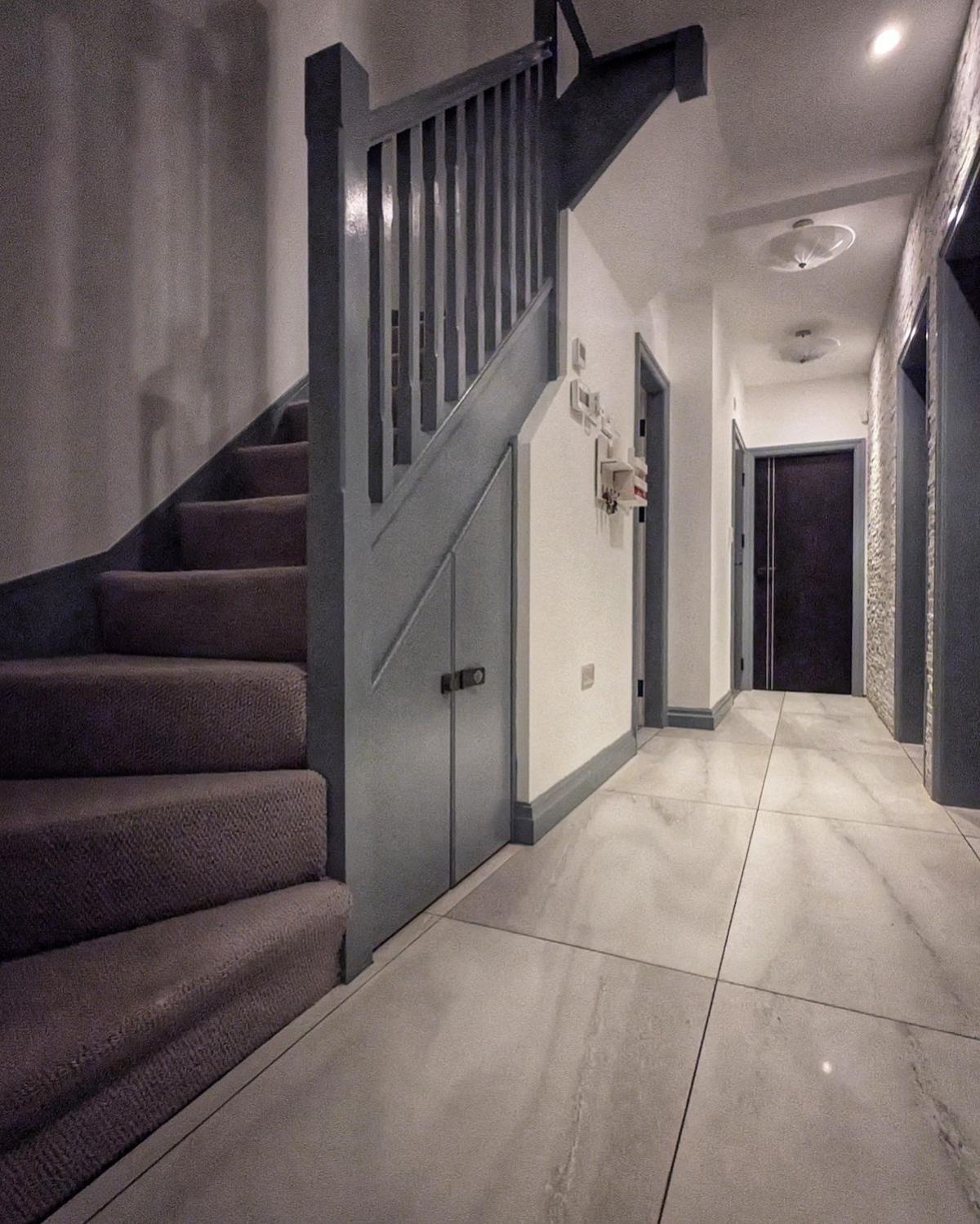 Beautiful 5 Bedroom Home Sleeps 12 People In مانشستر المظهر الخارجي الصورة